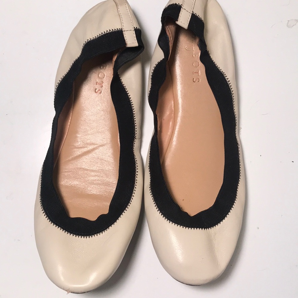 Leather ballet flats
